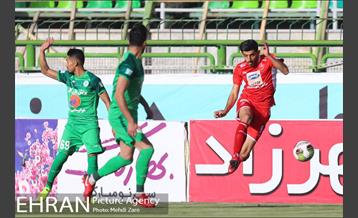 دیدار تیم های ذوب آهن و پرسپولیس 24