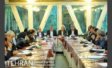 جلسه شهردار تهران با اعضای شورای شهر 13