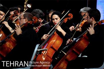 شب موسیقی انقلاب در منطقه گردشگری عباس آباد 2