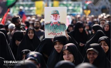 مراسم تشییع پیکر شهید سردار عباس نیلفروشان - 2 20