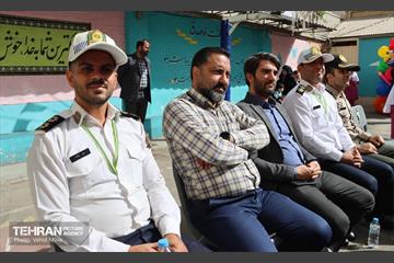 جشن شکوفه‌ها در منطقه ۱1 13