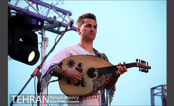 اجرای گروه موسیقی لیان در برج میلاد 23