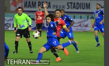 دیدار تیم های پدیده خراسان و استقلال  تهران 19