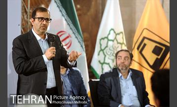 گفتگوی صمیمی دستفروشان مترو با مدیران شهری 4