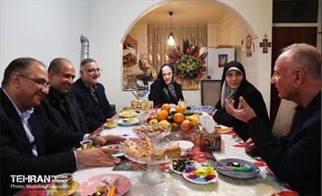 دیدار شهردار تهران با خانواده شهید زوریک مرادیان 12