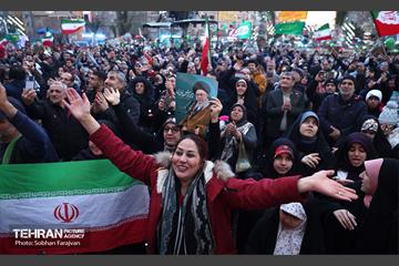 جشن نیمه‌شعبان در میدان ولی‌عصر (عج) 19