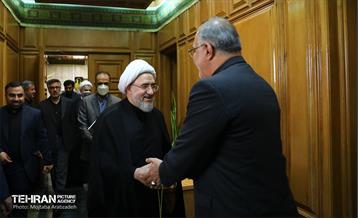 دیدار آیت‌الله اراکی با شهردار تهران
