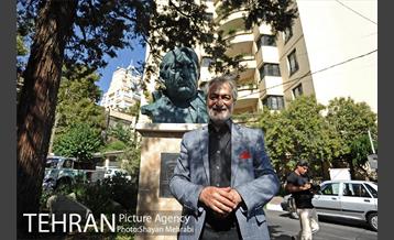 رونمایی از سردیس عزت الله انتظامی 21