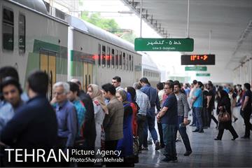 سرویس رسانی مجدد مترو خط 5 در روزهای جمعه 48