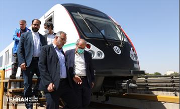 بازدید شهردار تهران از کارخانه واگن سازی 17
