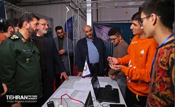 بازدید شهردار تهران از چهارمین رویداد سراسری تولید محتوای دیجیتال بسیج 19