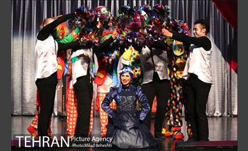 نمایش سیرک سیار‎ 12