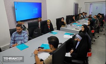 دوره گرافیک تبلیغاتی مدرسه کندو 16