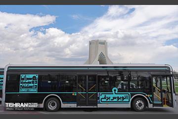 رونمایی از ۵۰ اتوبوس برقی و ۳۵ اتوبوس دوکابین 46