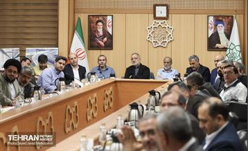 جلسه شورای معاونین و شهرداران مناطق 10