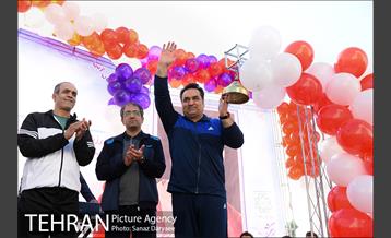 همایش زنگ تحرک و جشنواره بادبادک ها در میدان آزادی 3