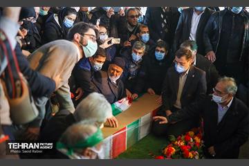 تشییع دو شهید گمنام دفاع مقدس در وزارت ورزش و جوانان 31