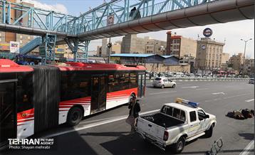 خدمات شهرداری تهران در پایان راهپیمایی ۲۲ بهمن 39