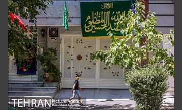 هرخانه، یک حسینیه، یک پرچم 10