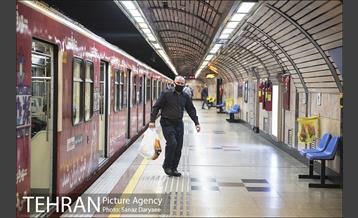 طرح فاصله گذاری اجتماعی در مترو تهران 26