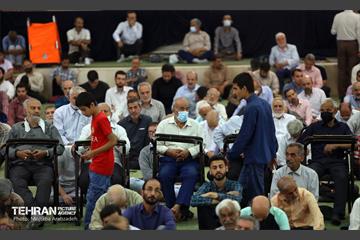 حضور شهردار تهران در نماز جمعه 16