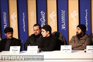 نشست خبری فیلم مردن در آب مطهر 11