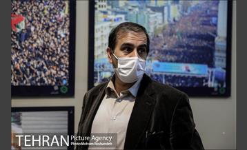 بازدید مدیران شهری و اعضای شورای شهر تهران از نمایشگاه تهران از منظر هنرمندان-2 8