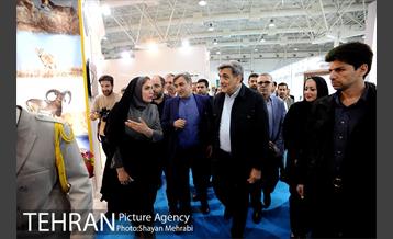 بازدید شهردار تهران از هجدهمین نمایشگاه بین المللى محیط زیست 9