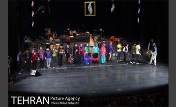 کنسرت رستاک‎ 15