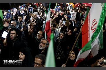 مراسم سوگواری هفتمین روز شهادت رهبر انقلاب در میدان هفت‌حوض