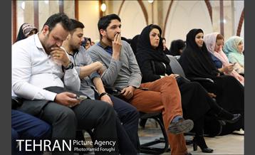 حلقه ادبی پنجره در فرهنگسرای اندیشه 11