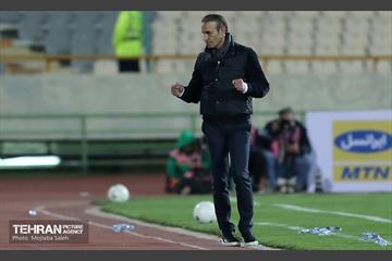 دیدار تیم های فوتبال پرسپولیس تهران و صنعت نفت آبادان 26