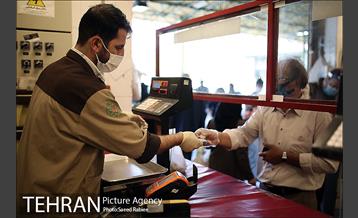 اجرای طرح فاصله گذاری اجتماعی در میدان میوه و تره بار صادقیه 4