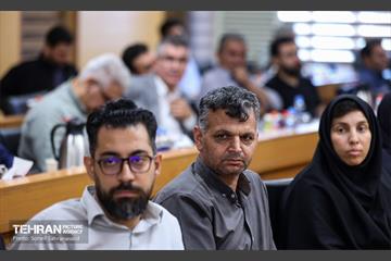 جلسه هم‌اندیشی با رابطین و فعالان اسکان آسیب دیدگان جنگ رمضان