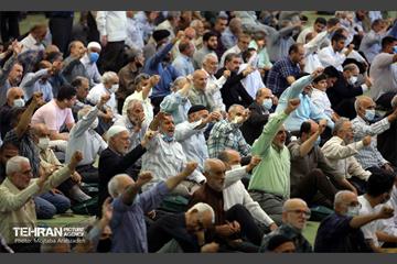 حضور شهردار تهران در نماز جمعه 4