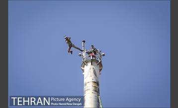 پرش با چتر از برج پرچم 26