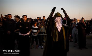 کاروان نمادین اسرای کربلا در مسیر طویریج  12