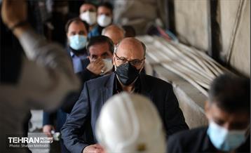 بازدید اعضای کمسیون حمل و نقل شورای اسلامی شهر از ایستگاه تقاطعی مترو توحید 49