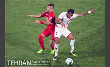 دیدار تیم های فوتبال پرسپولیس و پدیده