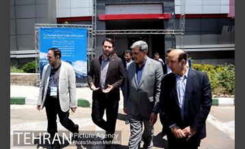 بازدید شهردار تهران از نمایشگاه الکامپ 35