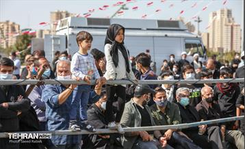 مراسم تشییع و خاکسپاری دوشهید گمنام دفاع مقدس در دریاچه چیتگر 47