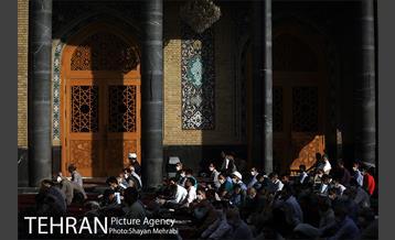 اقامه نماز عید فطر در مسجد امام حسین(ع) 21