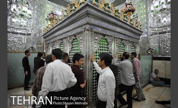 جزء خوانی قرآن کریم در حرم عبدالعظیم حسنی(ع) 48