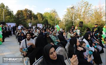 اهتزاز پرچم علوی در آستانه عید غدیر خم 13