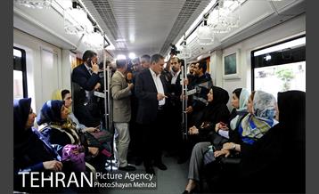 بازدید معاون اول رئیس جمهور به همراه شهردار تهران از مترو تهران 11