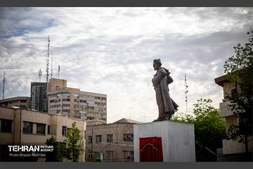 رونمایی از بزرگترین مجسمه برنزی پایتخت 46