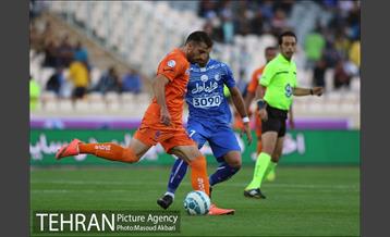 دیدار استقلال تهران و سایپا در لیگ برتر فوتبال 14