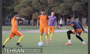 تمرین تیم فوتبال نفت تهران