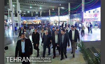 سرپرست شهرداری تهران و رئیس مرکز ارتباطات و امور بین الملل شهرداری تهران در بازدید از فعالیت‌های شبانه شهرداری و زندگی شبانه مردم تهران 29