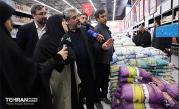 بازدید سخنگوی دولت از بازار میوه و تره‌بار و شهروند جلال آل احمد 12
